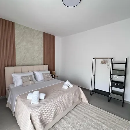 Apartment Florentina *